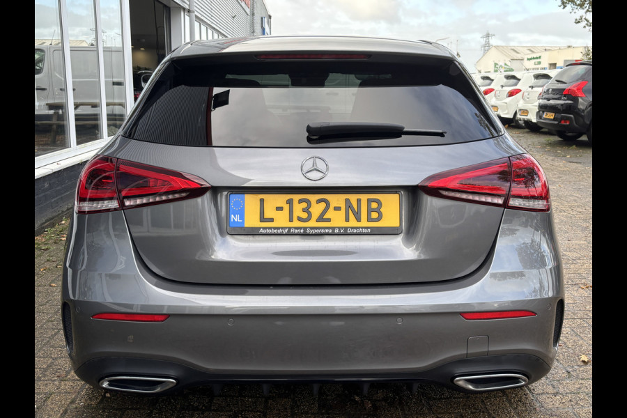 Mercedes-Benz A-Klasse 180 Business Solution AMG | Sfeerverlichting | Automaat | Stoelverwarming | Dodehoek Detector Mercedes-Benz A-Klasse 180 Business Solution AMG | Sfeerverlichting | Automaat | Stoelverwarming | Dodehoek Detector
