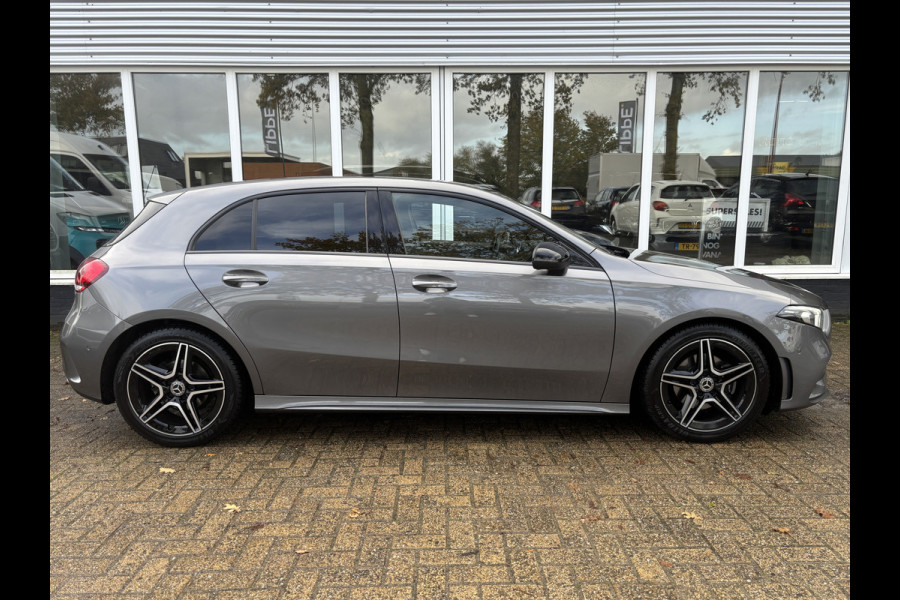Mercedes-Benz A-Klasse 180 Business Solution AMG | Sfeerverlichting | Automaat | Stoelverwarming | Dodehoek Detector Mercedes-Benz A-Klasse 180 Business Solution AMG | Sfeerverlichting | Automaat | Stoelverwarming | Dodehoek Detector