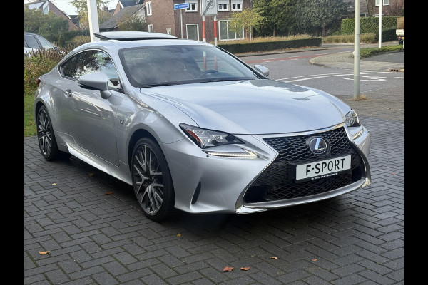 Lexus RC 300h F Sport Line | Schuifdak, Parkeersensoren, Stoelventilatie + verwarming, Leer, Dodehoekherkenning, Navigatie