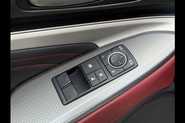 Lexus RC 300h F Sport Line | Schuifdak, Parkeersensoren, Stoelventilatie + verwarming, Leer, Dodehoekherkenning, Navigatie