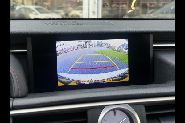 Lexus RC 300h F Sport Line | Schuifdak, Parkeersensoren, Stoelventilatie + verwarming, Leer, Dodehoekherkenning, Navigatie