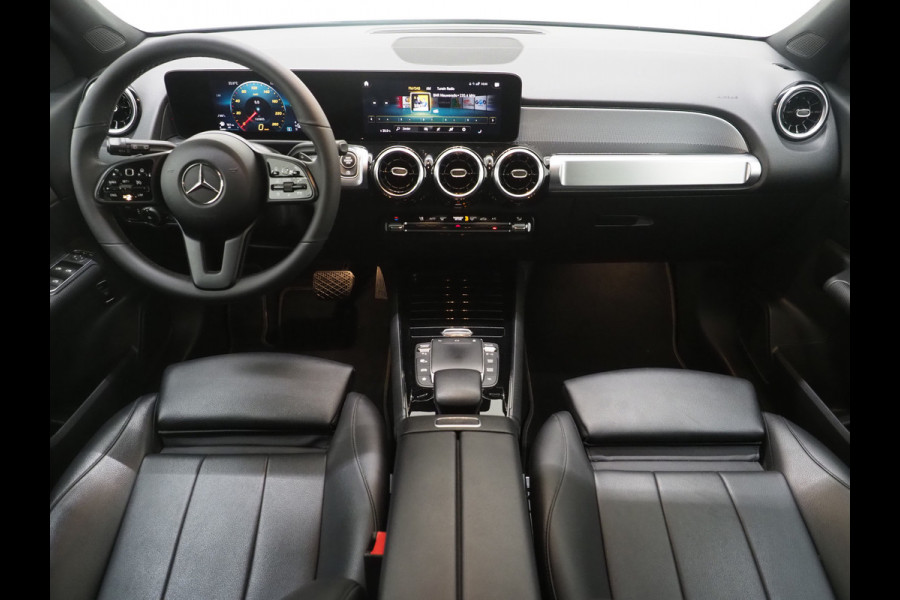 Mercedes-Benz Glb 180 7p. | Leder | Trekhaak | Camera | LED | DAB | Cruise