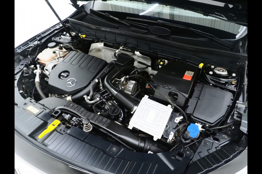 Mercedes-Benz Glb 180 7p. | Leder | Trekhaak | Camera | LED | DAB | Cruise