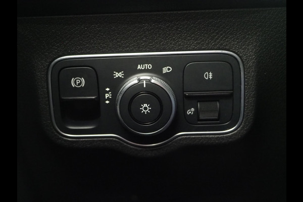 Mercedes-Benz Glb 180 7p. | Leder | Trekhaak | Camera | LED | DAB | Cruise