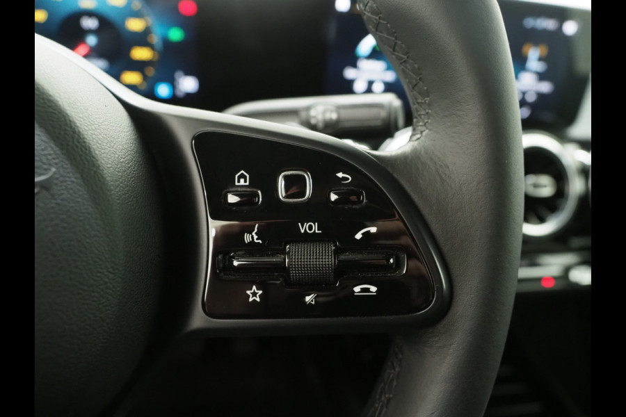 Mercedes-Benz Glb 180 7p. | Leder | Trekhaak | Camera | LED | DAB | Cruise