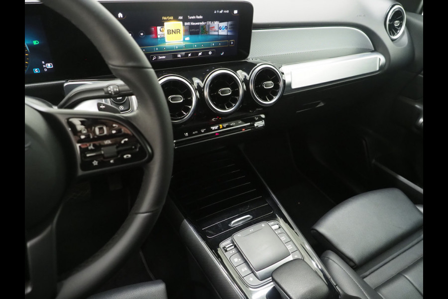 Mercedes-Benz Glb 180 7p. | Leder | Trekhaak | Camera | LED | DAB | Cruise