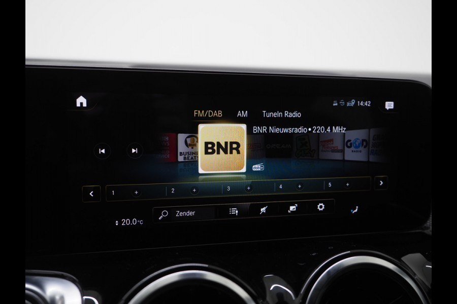 Mercedes-Benz Glb 180 7p. | Leder | Trekhaak | Camera | LED | DAB | Cruise