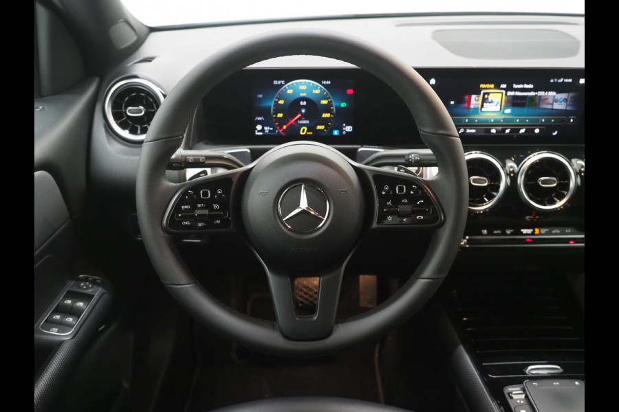 Mercedes-Benz Glb 180 7p. | Leder | Trekhaak | Camera | LED | DAB | Cruise