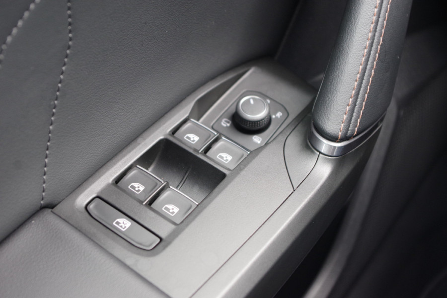 CUPRA Leon 1.4 e-Hybrid 245 PK VZ Adrenaline, Winterpakket, Camera, Adap. Cruise Control