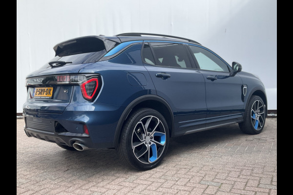 Lynk & Co 01 1.5 262pk Plug-in Zwarte hemel 360° Carplay Hybride PHEV