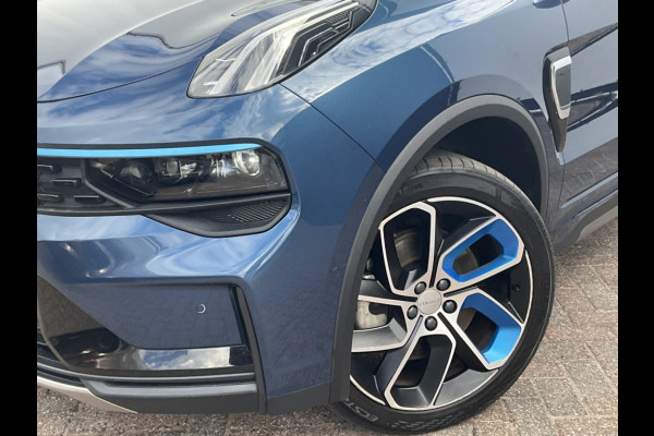 Lynk & Co 01 1.5 262pk Plug-in Zwarte hemel 360° Carplay Hybride PHEV