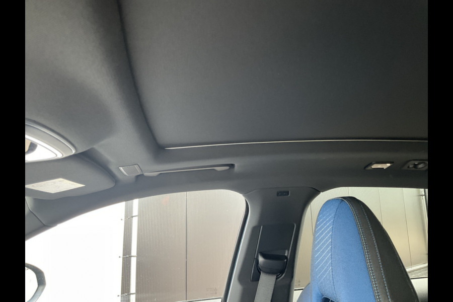 Lynk & Co 01 1.5 262pk Plug-in Zwarte hemel 360° Carplay Hybride PHEV