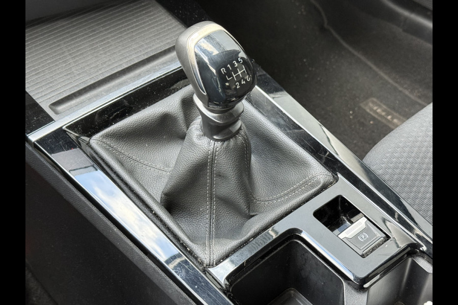 Opel Astra BWJ 12-2022 | 1.2 131PK! Bus. Edition | CAMREA | NAVI | CLIMA | CARPLAY | AD CRUISE | PDC 2X | STOELVERW | STUURWIELVERW |