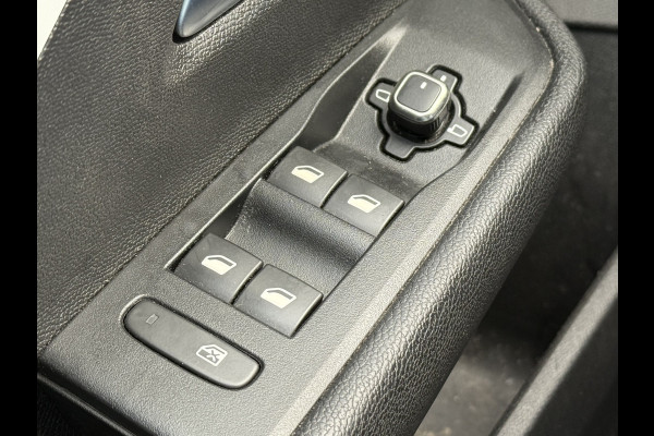 Opel Astra BWJ 12-2022 | 1.2 131PK! Bus. Edition | CAMREA | NAVI | CLIMA | CARPLAY | AD CRUISE | PDC 2X | STOELVERW | STUURWIELVERW |