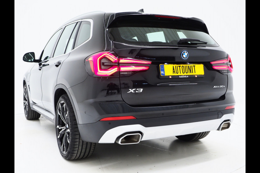 BMW X3 xDrive30e LCI 292PK | Leder | Sportstoelen | Zwarte Hemel | Camera | DAB | Carplay