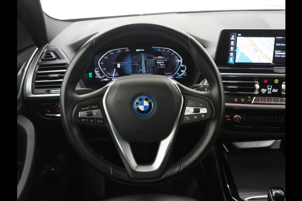 BMW X3 xDrive30e LCI 292PK | Leder | Sportstoelen | Zwarte Hemel | Camera | DAB | Carplay
