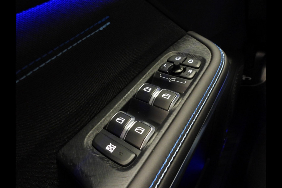 Lynk & Co 01 1.5 PHEV !NIEUW! NAVI/STUURVERW/SCHUIFDAK/LED/20"LMV! Lynk & Co 01 1.5 PHEV !NIEUW! NAVI/STUURVERW/SCHUIFDAK/LED/20"LMV!