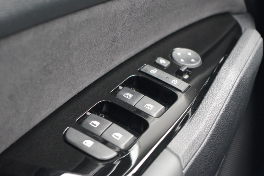 Kia Sportage 1.6 T-GDi MHEV 4WD GT-Line Edition, 4X4, *1.650 KG Trekgewicht*, 360 Camera, 4 x Stoelverwarming, Keyless