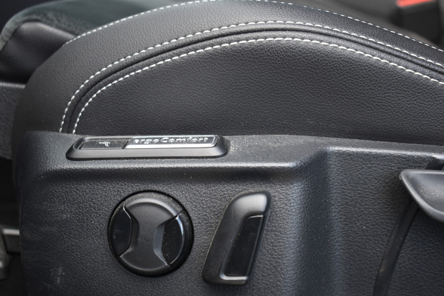 Volkswagen Passat Variant 218PK DSG HYBRID GTE BUSINESS LEDER/CAMERA/TREKHAAK/IQ-LIGHT