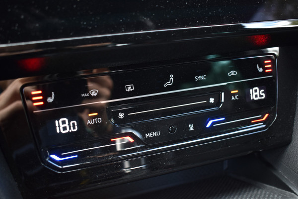 Volkswagen Passat Variant 218PK DSG HYBRID GTE BUSINESS LEDER/CAMERA/TREKHAAK/IQ-LIGHT