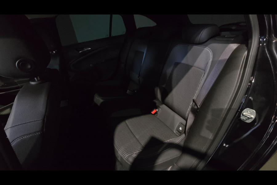 Opel Astra Sports Tourer 1.2 Edition | Camera | Navi | Climate