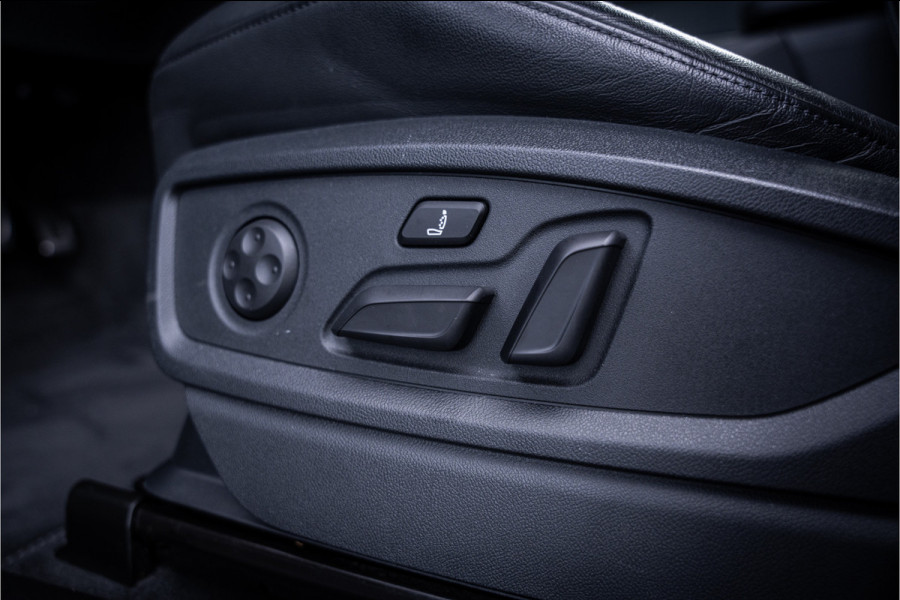 Audi Q5 55 TFSI e Competition - Luchtv. l Massage l HUD l B&O l Trekhaak l S-Line Audi Q5 55 TFSI e Competition - Luchtv. l Massage l HUD l B&O l Trekhaak l S-Line