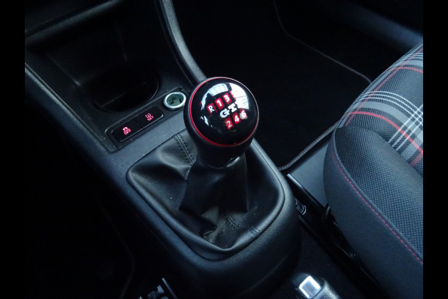 Volkswagen up! 1.0 TSI GTI * PDC * STOELVERW. * CITY SAFETY !!