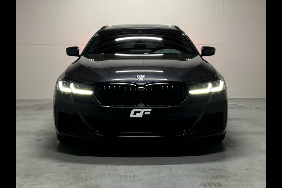 BMW 5 Serie Touring 530e M-Sport Pano Sfeer Leder Carplay Trekh.