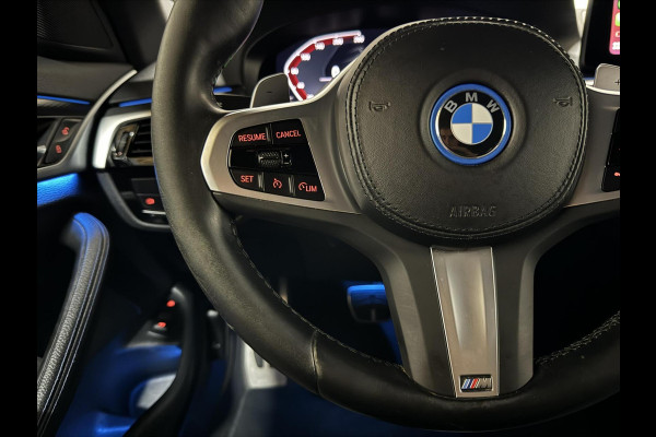 BMW 5 Serie Touring 530e M-Sport Pano Sfeer Leder Carplay Trekh.