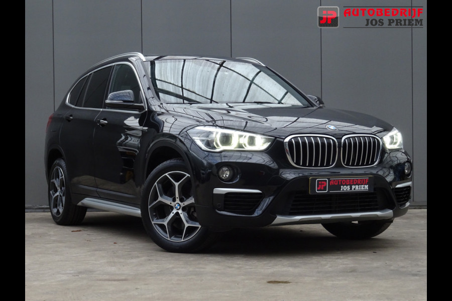 BMW X1 sDrive20i Orange Edition III * PANORAMADAK * HEAD-UP * DEALER ONDERH. !!
