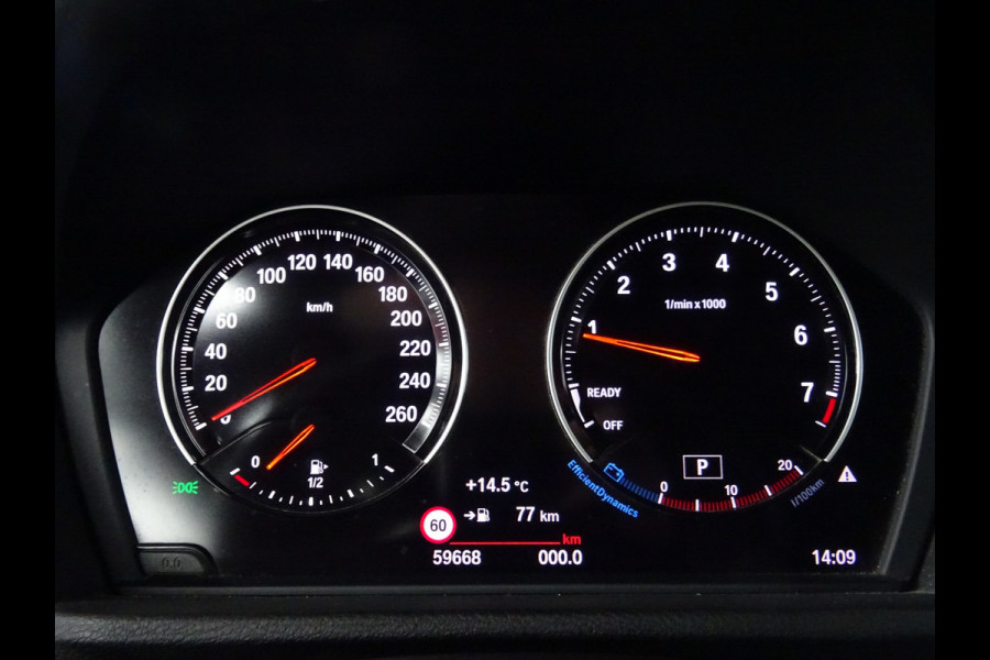 BMW X1 sDrive20i Orange Edition III * PANORAMADAK * HEAD-UP * DEALER ONDERH. !!