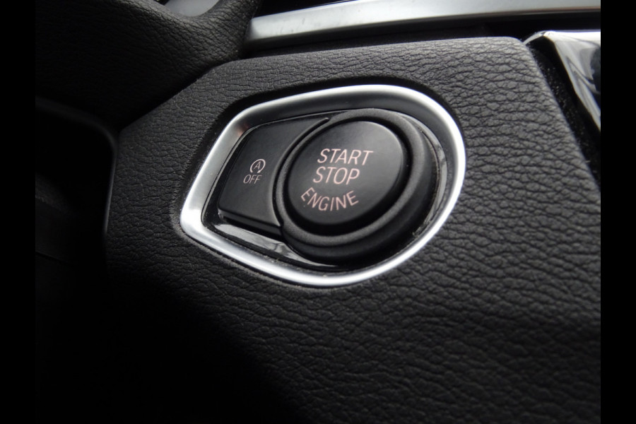 BMW X1 sDrive20i Orange Edition III * PANORAMADAK * HEAD-UP * DEALER ONDERH. !!