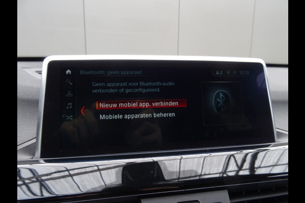 BMW X1 sDrive20i Orange Edition III * PANORAMADAK * HEAD-UP * DEALER ONDERH. !!