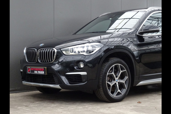 BMW X1 sDrive20i Orange Edition III * PANORAMADAK * HEAD-UP * DEALER ONDERH. !!