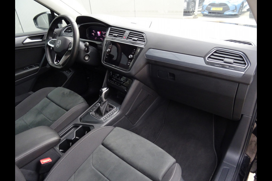 Volkswagen Tiguan 1.4 TSI eHybrid Business+ * PANORAMADAK * 19 INCH * CARPLAY !! Volkswagen Tiguan 1.4 TSI eHybrid Business+ * PANORAMADAK * 19 INCH * CARPLAY !!