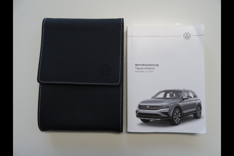 Volkswagen Tiguan 1.4 TSI eHybrid Business+ * PANORAMADAK * 19 INCH * CARPLAY !! Volkswagen Tiguan 1.4 TSI eHybrid Business+ * PANORAMADAK * 19 INCH * CARPLAY !!