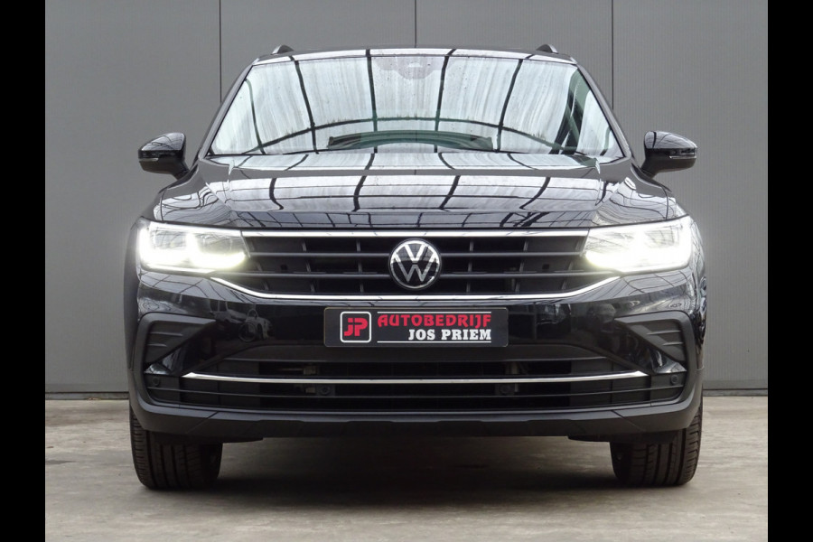 Volkswagen Tiguan 1.4 TSI eHybrid Business+ * PANORAMADAK * 19 INCH * CARPLAY !! Volkswagen Tiguan 1.4 TSI eHybrid Business+ * PANORAMADAK * 19 INCH * CARPLAY !!