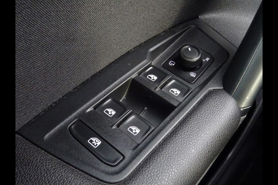 Volkswagen Tiguan 1.4 TSI eHybrid Business+ * PANORAMADAK * 19 INCH * CARPLAY !! Volkswagen Tiguan 1.4 TSI eHybrid Business+ * PANORAMADAK * 19 INCH * CARPLAY !!