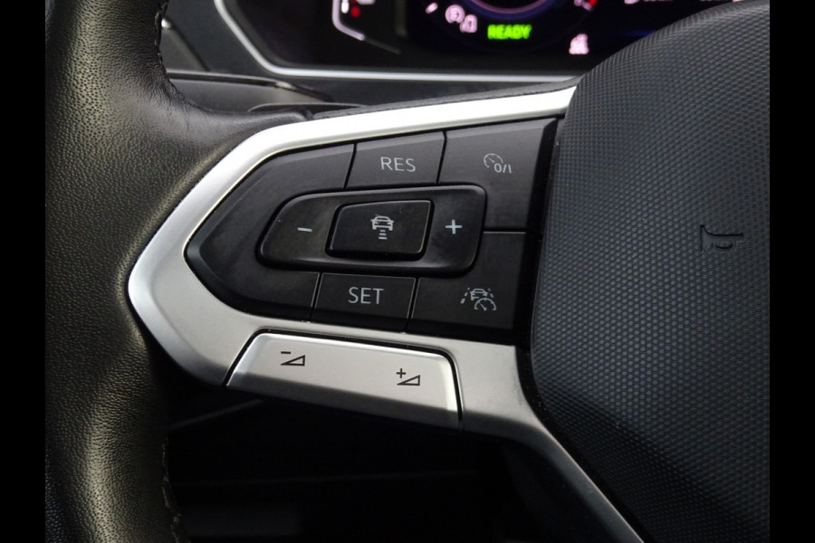 Volkswagen Tiguan 1.4 TSI eHybrid Business+ * PANORAMADAK * 19 INCH * CARPLAY !! Volkswagen Tiguan 1.4 TSI eHybrid Business+ * PANORAMADAK * 19 INCH * CARPLAY !!