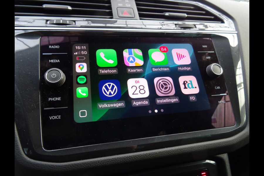 Volkswagen Tiguan 1.4 TSI eHybrid Business+ * PANORAMADAK * 19 INCH * CARPLAY !! Volkswagen Tiguan 1.4 TSI eHybrid Business+ * PANORAMADAK * 19 INCH * CARPLAY !!