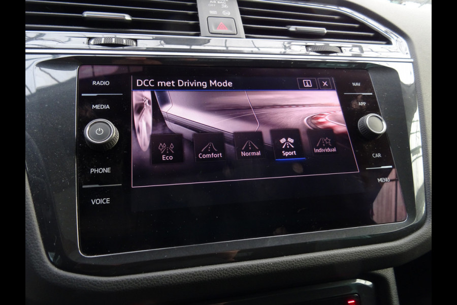 Volkswagen Tiguan 1.4 TSI eHybrid Business+ * PANORAMADAK * 19 INCH * CARPLAY !! Volkswagen Tiguan 1.4 TSI eHybrid Business+ * PANORAMADAK * 19 INCH * CARPLAY !!