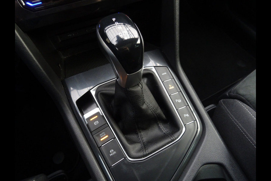 Volkswagen Tiguan 1.4 TSI eHybrid Business+ * PANORAMADAK * 19 INCH * CARPLAY !! Volkswagen Tiguan 1.4 TSI eHybrid Business+ * PANORAMADAK * 19 INCH * CARPLAY !!