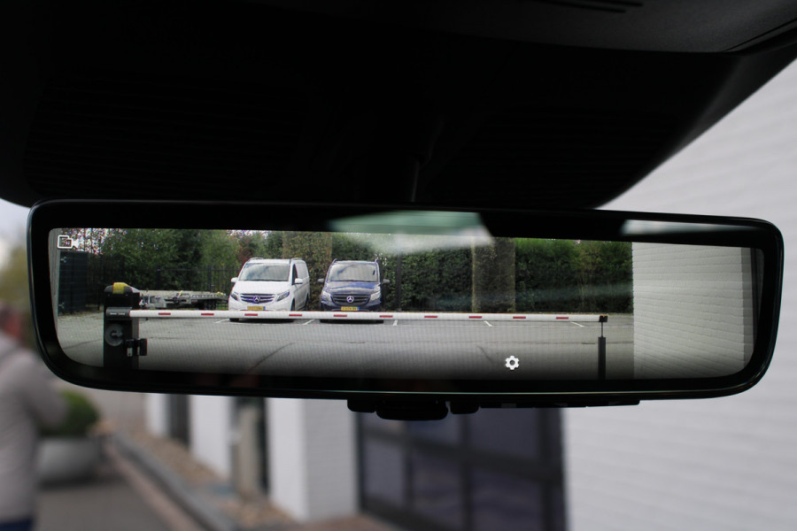 Mercedes-Benz V-Klasse 300d / Exclusive / DC / Luchtvering / Panorama / 2x Elec Schuifd / 360 Cam / Burmester / Vol Opties / NIEUW!!