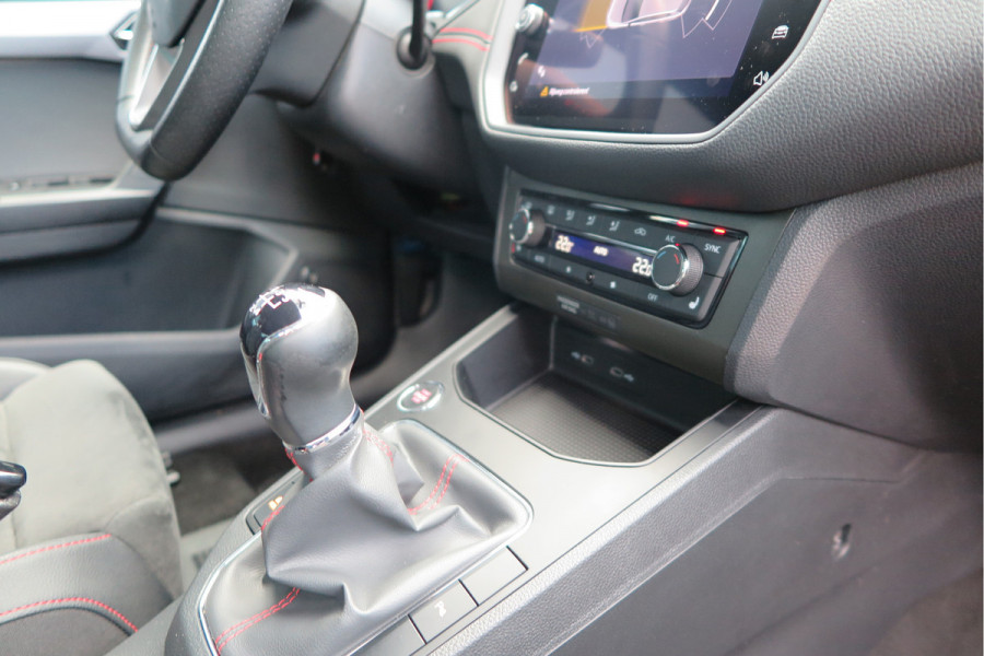 Seat Ibiza 1.0 TSI 95PK FR Limited Edition, Virtual Cockpit , Beats audio , Led verlichting, Camera, Stoelverwarming, Navi, Alcantara bekleding ,Cruise control, etc. . Seat Ibiza 1.0 TSI 95PK FR Limited Edition, Virtual Cockpit , Beats audio , Led verlichting, Camera, Stoelverwarming, Navi, Alcantara bekleding ,Cruise control, etc. .