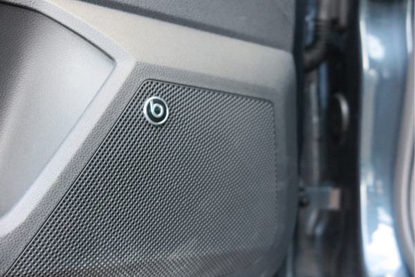 Seat Ibiza 1.0 TSI 95PK FR Limited Edition, Virtual Cockpit , Beats audio , Led verlichting, Camera, Stoelverwarming, Navi, Alcantara bekleding ,Cruise control, etc. . Seat Ibiza 1.0 TSI 95PK FR Limited Edition, Virtual Cockpit , Beats audio , Led verlichting, Camera, Stoelverwarming, Navi, Alcantara bekleding ,Cruise control, etc. .