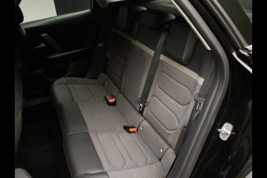 Citroën C4 1.2 Puretech Feel Pack (APPLE CARPLAY,NAVI,CAMERA,DIGITALE COCKPIT,SPORTSTOELEN,GETINT,PDC,LANE ASSIST,NETTESTAAT)