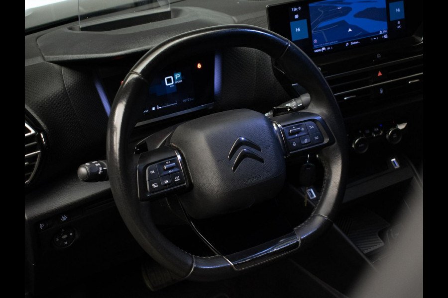 Citroën C4 1.2 Puretech Feel Pack (APPLE CARPLAY,NAVI,CAMERA,DIGITALE COCKPIT,SPORTSTOELEN,GETINT,PDC,LANE ASSIST,NETTESTAAT)