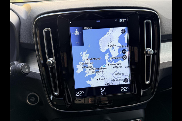 Volvo XC40 1.5 T4 Recharge R-Design Automaat | Panoramadak | LED verlichting | Sportstoelen leer | DAB | Apple CarPlay | 360 graden camera