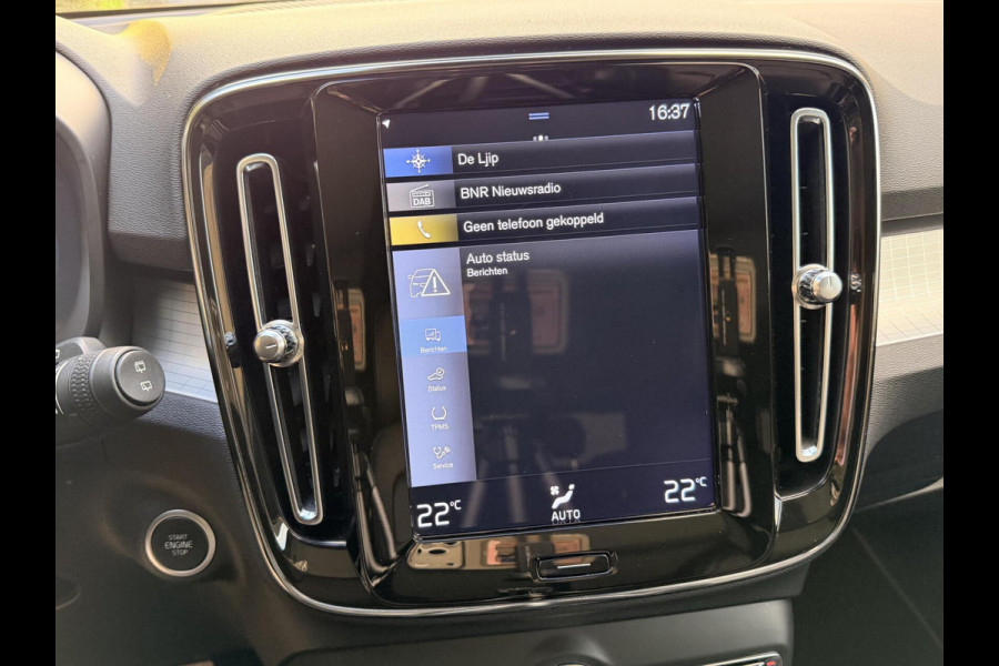 Volvo XC40 1.5 T4 Recharge R-Design Automaat | Panoramadak | LED verlichting | Sportstoelen leer | DAB | Apple CarPlay | 360 graden camera