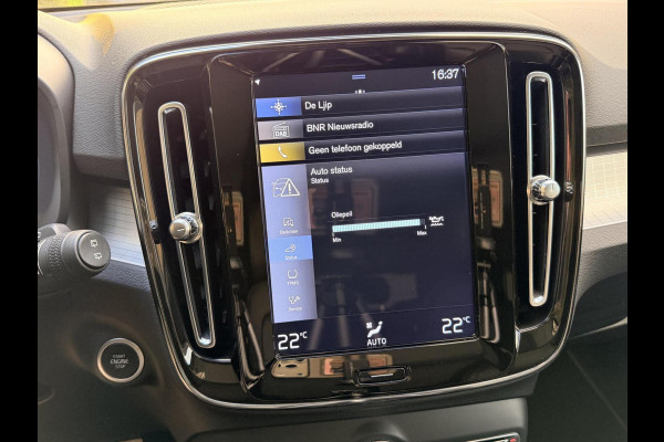 Volvo XC40 1.5 T4 Recharge R-Design Automaat | Panoramadak | LED verlichting | Sportstoelen leer | DAB | Apple CarPlay | 360 graden camera